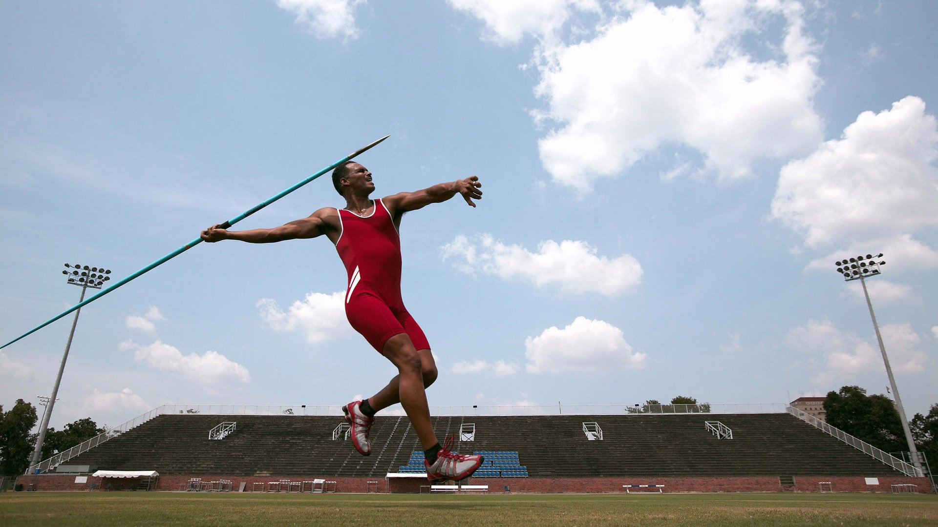 星空下的夜间徒步，感受黑暗中的运动魅力，夜晚徒步的说说